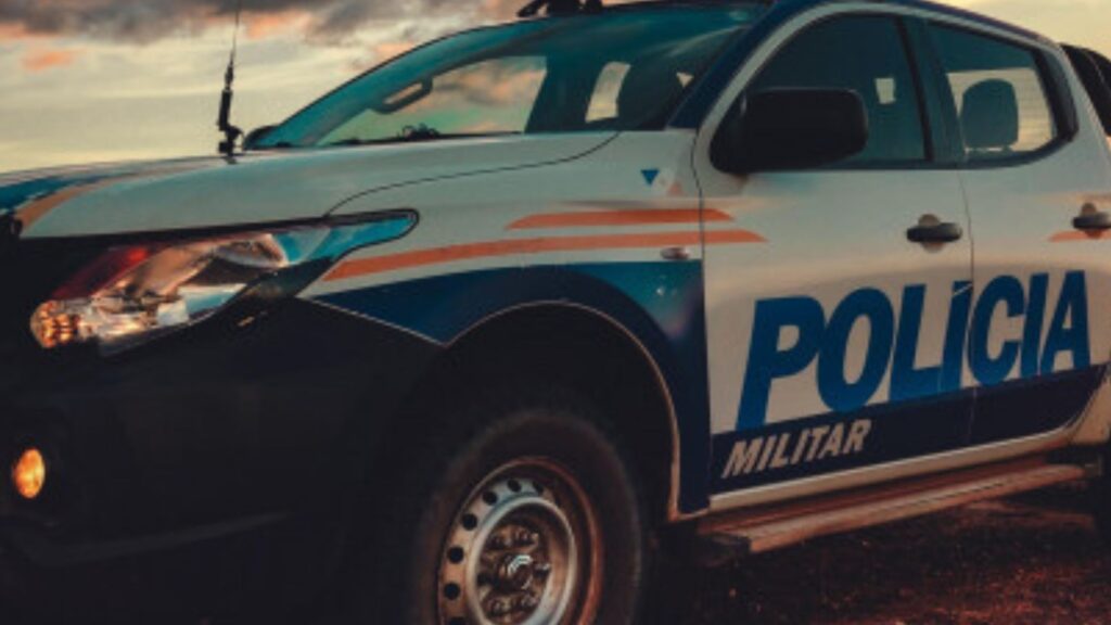 Capotamento na TO-134 deixa motorista morto e jovem gravemente ferido capotamento-na-to-134-deixa-motorista-morto-e-jovem-gravemente-ferido