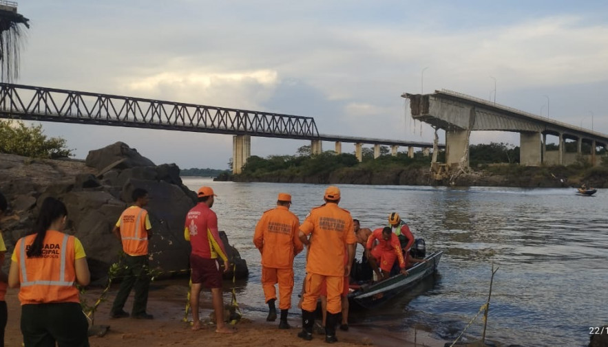PF inicia investigação sobre queda de ponte na divisa entre Maranhão e Tocantins pf-inicia-investigacao-sobre-queda-de-ponte-na-divisa-entre-maranhao-e-tocantins