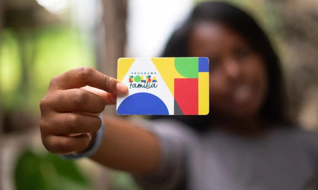 como-acessar-o-bolsa-familia-pelo-cras:-saiba-como-funciona-o-processo