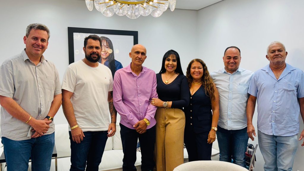 Prefeito de Wanderlândia se reúne com Janad Valcari para apresentar demandas do município prefeito-de-wanderlandia-se-reune-com-janad-valcari-para-apresentar-demandas-do-municipio