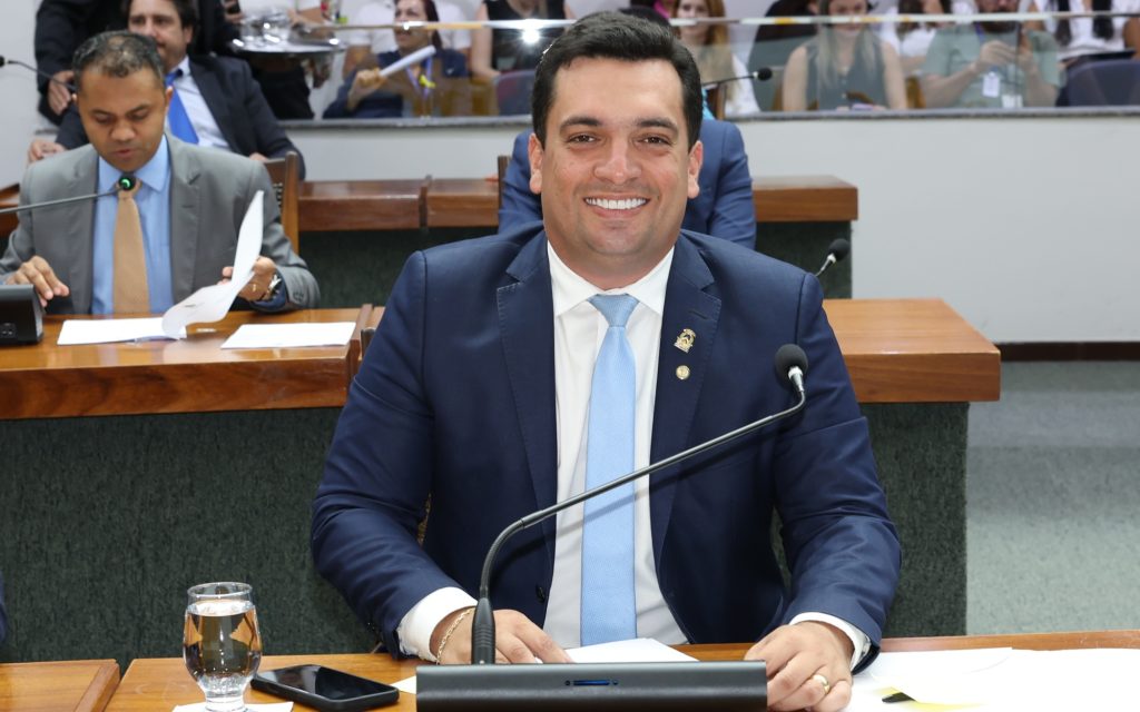deputados-aprovam-projeto-que-obriga-identificacao-de-remetente-de-alimentos