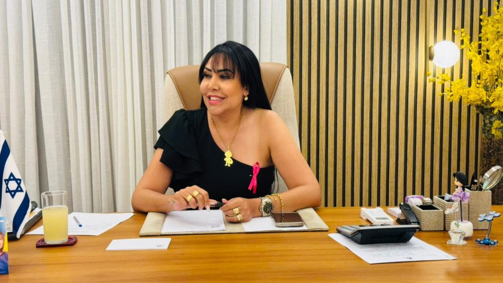 Deputada Janad Valcari solicita recuperação de estradas vicinais em Combinado do Tocantins deputada-janad-valcari-solicita-recuperacao-de-estradas-vicinais-em-combinado-do-tocantins
