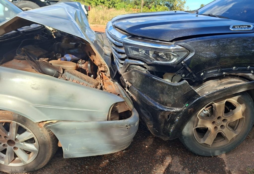 acidente-envolvendo-motocicleta-e-dois-carros-deixa-um-morto-na-br-153